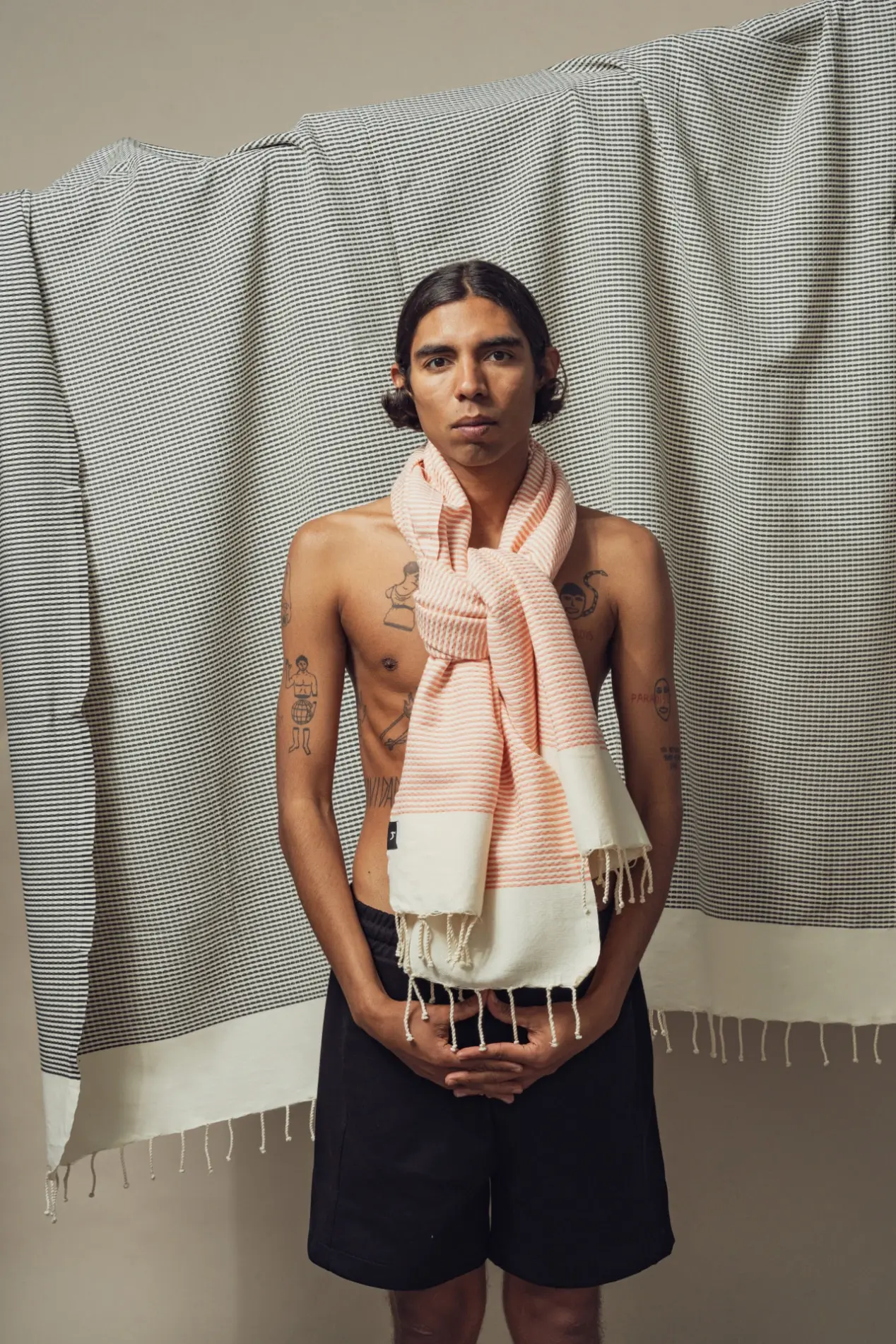 Futah - Nazaré Negra Beach Blanket (3)