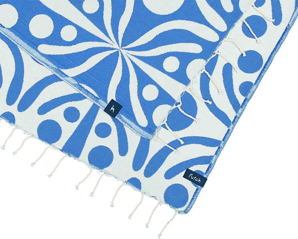 Futah - Flora Azul & Blanco Toalla de Playa (4)