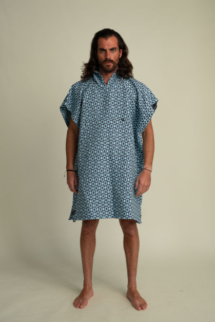 Pulse Blue Adult Poncho (2)