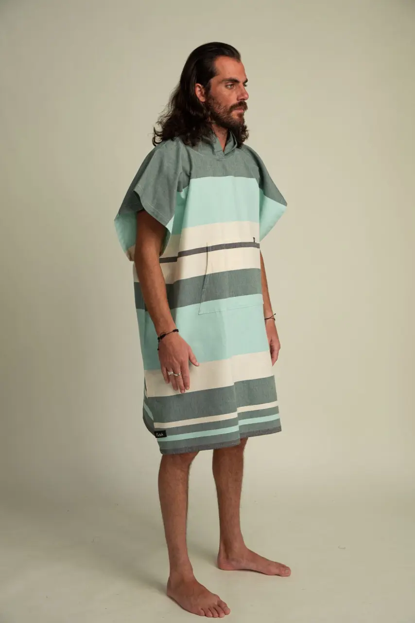 Futah - Poncho de Adulto Papua Verde (1)